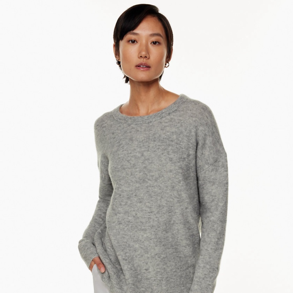 New Aritzia The Group Thurlow Sweater in Heather Chrome
